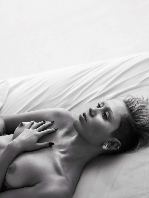#InBedWithW: un projet photo qui met à nue les célebrités