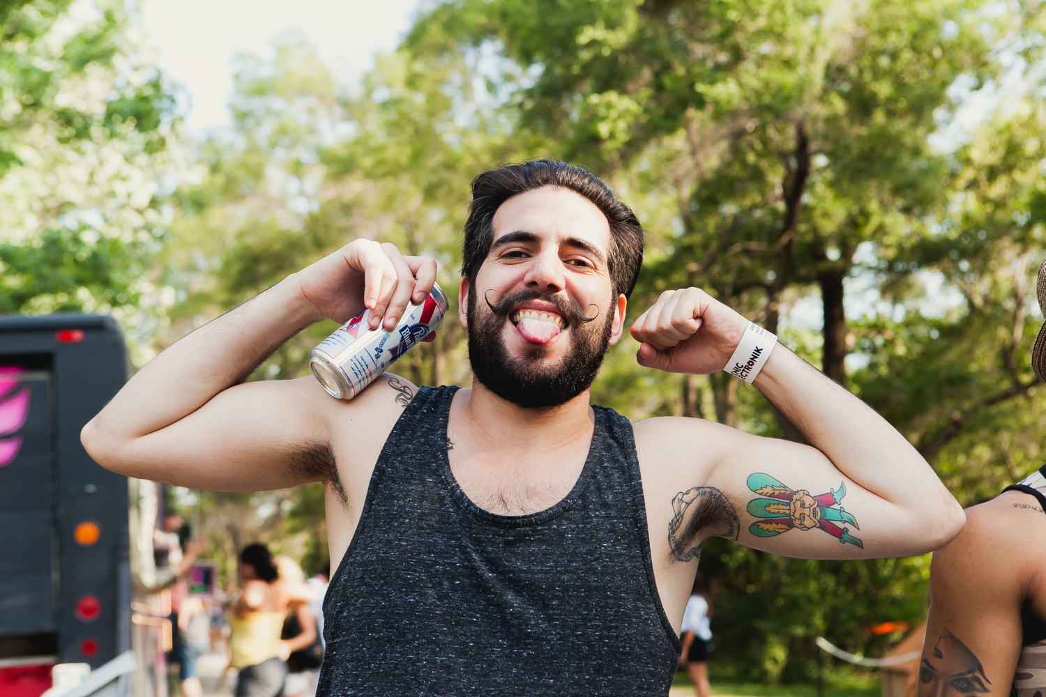 Barbes-à-Piknic: une thématique farfelue et un très gros party!
