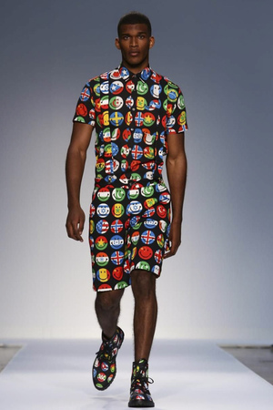 Je vous parie 20 piastres que vous ne voulez pas porter du Moschino