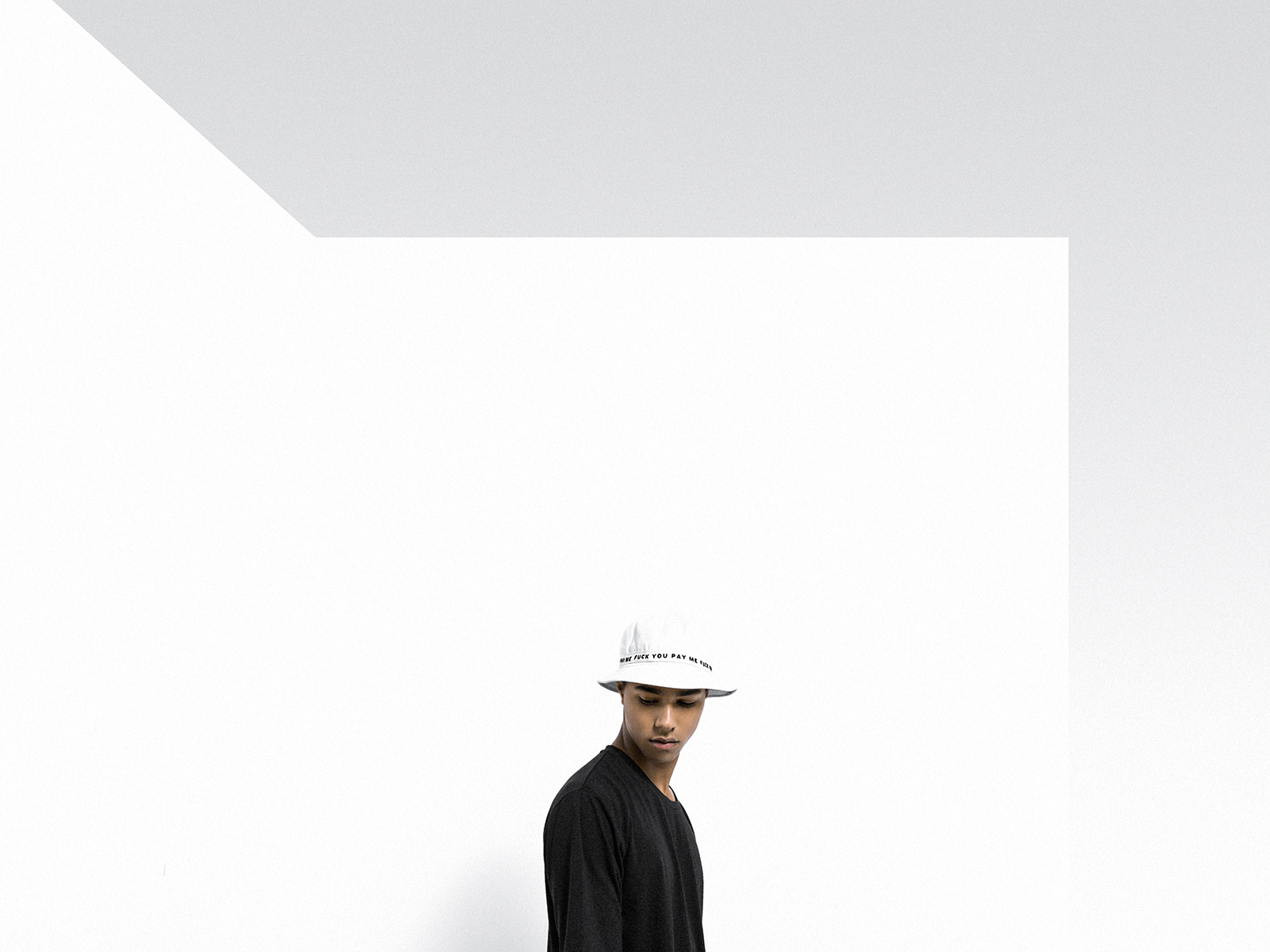 Atelier New Regime nous propose un lookbook audacieux pour la saison printemps-été 2015