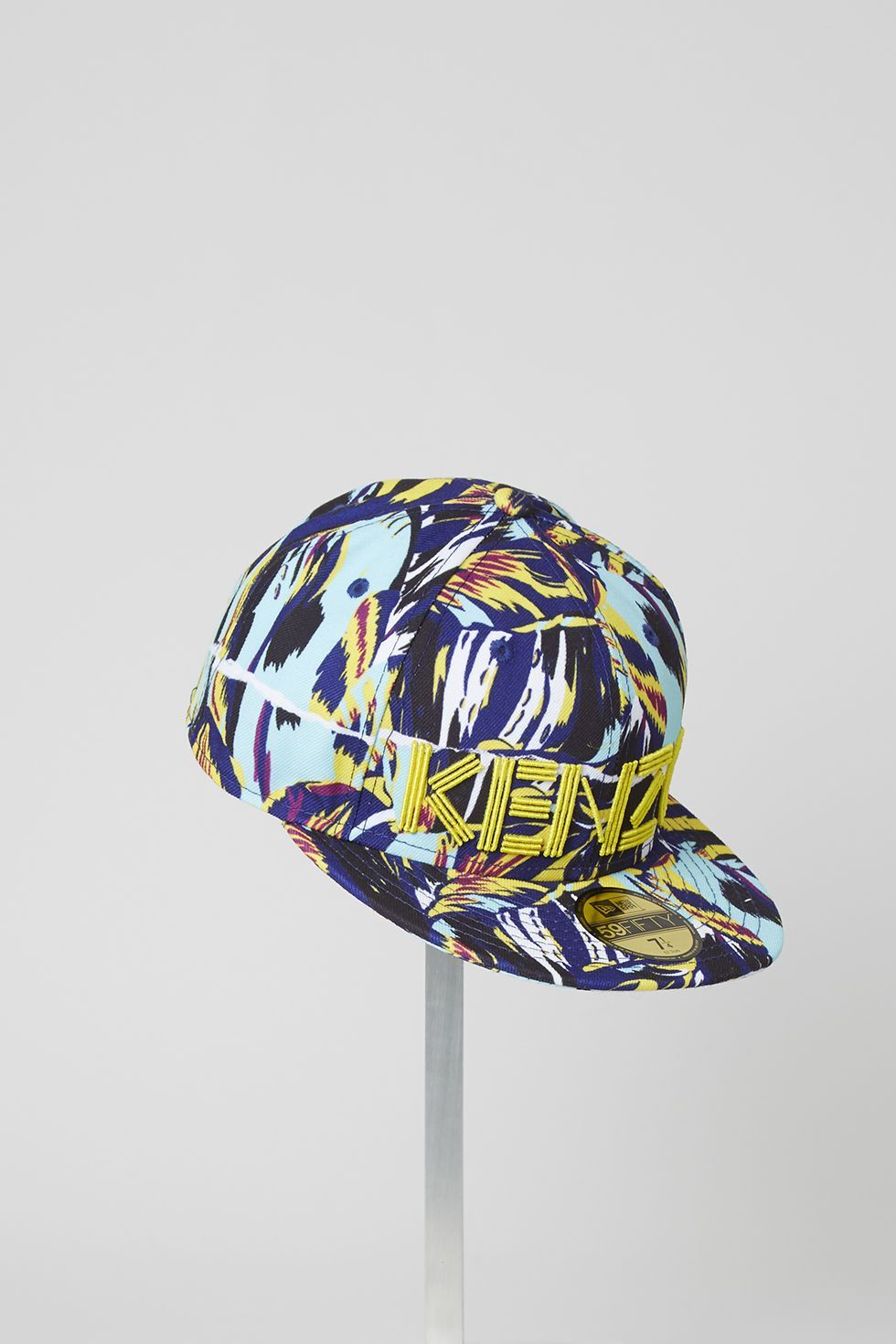 New Era s&rsquo;associe avec Kenzo pour nous offrir une superbe collection de casquettes colorées!