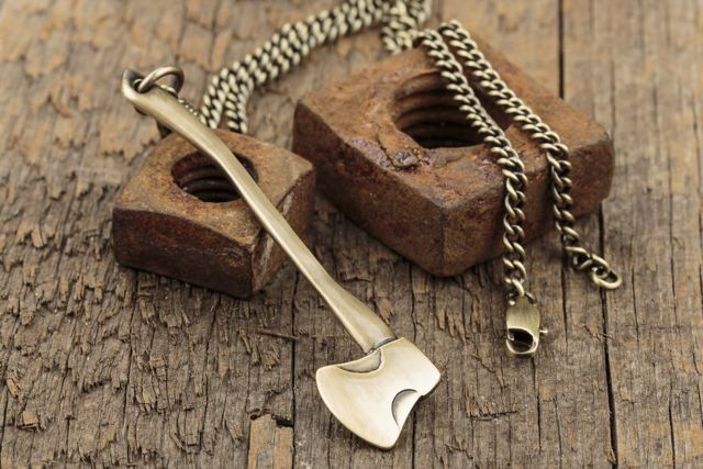 Vitaly Design, des bijoux edgy, mais classiques, à porter tous les jours
