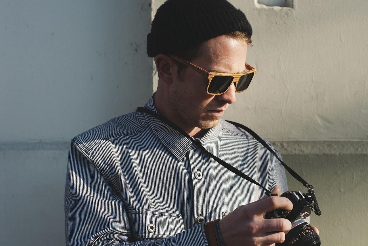 Vooguish, la compagnie montréalaise qui fabrique des accessoires faits de bois 100% recyclé