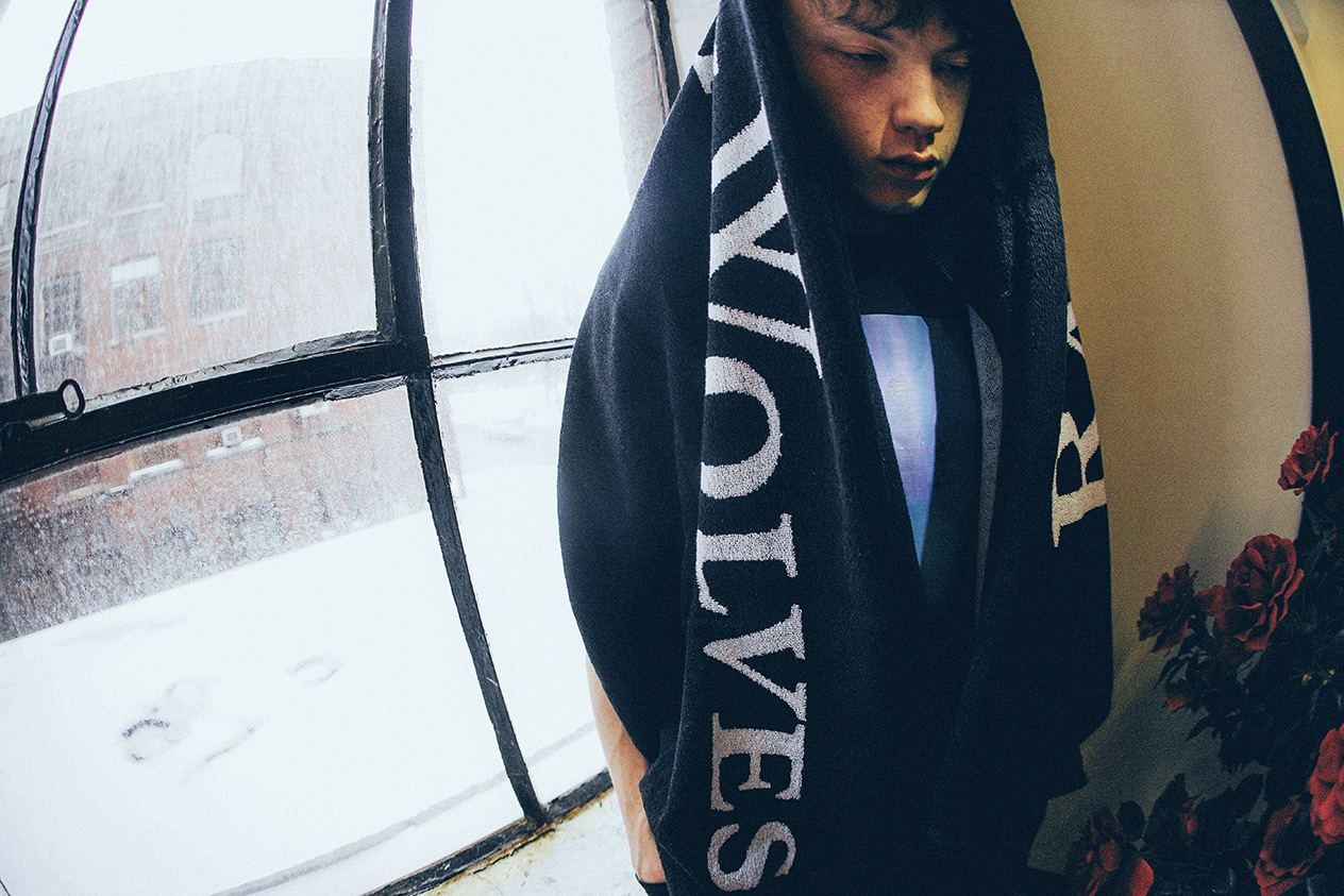 Raised By Wolves dévoile leur nouveau lookbook 2016 par Rupert Lamontagne