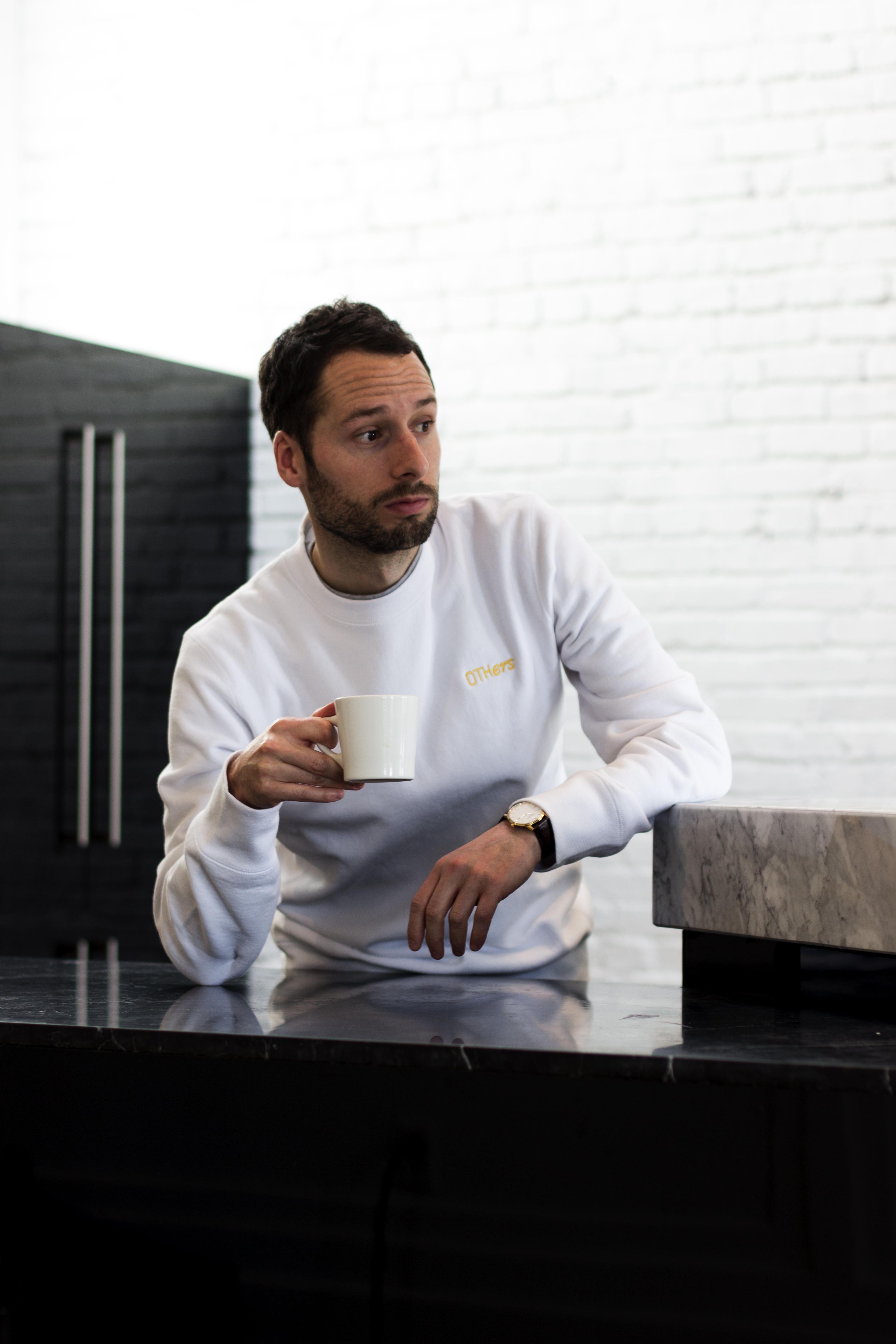 La boutique Off The Hook lance OTHers, des essentiels de garde-robe top qualité