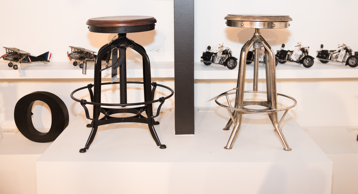Ouverture de la chic et lumineuse boutique Bois & Cuir à Westmount