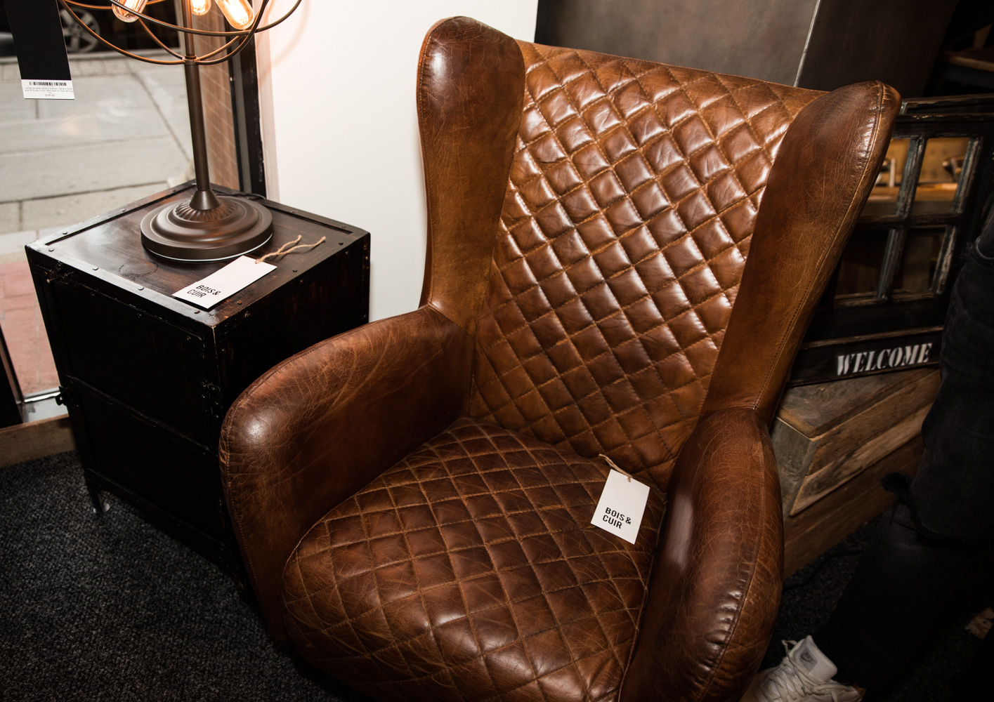 Ouverture de la chic et lumineuse boutique Bois & Cuir à Westmount