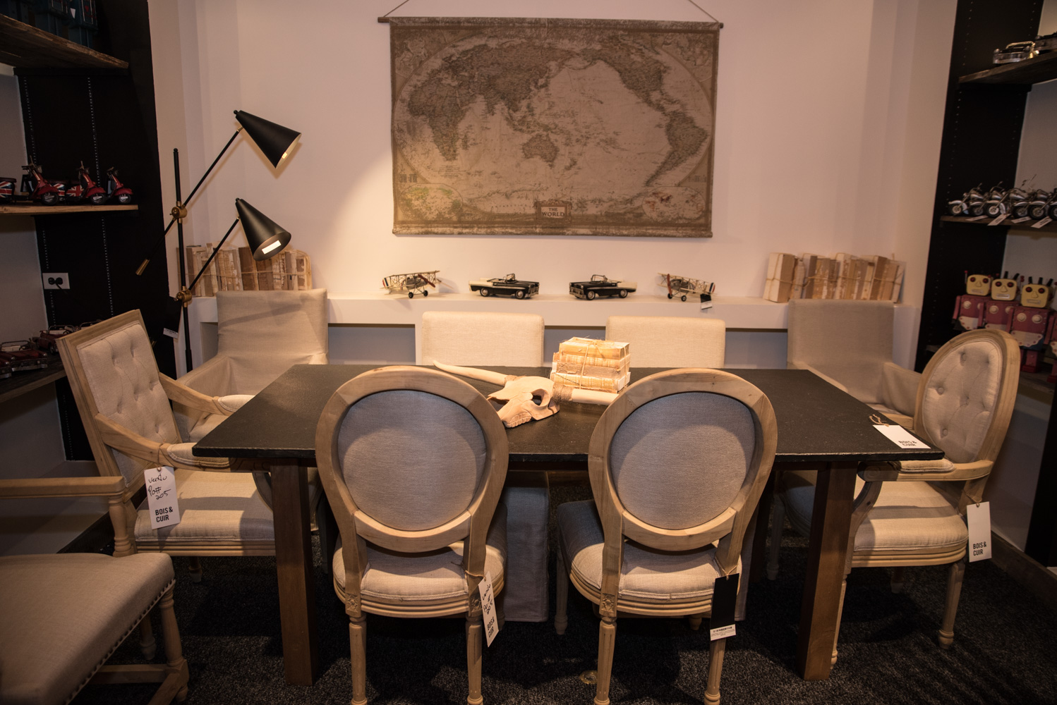 Ouverture de la chic et lumineuse boutique Bois & Cuir à Westmount