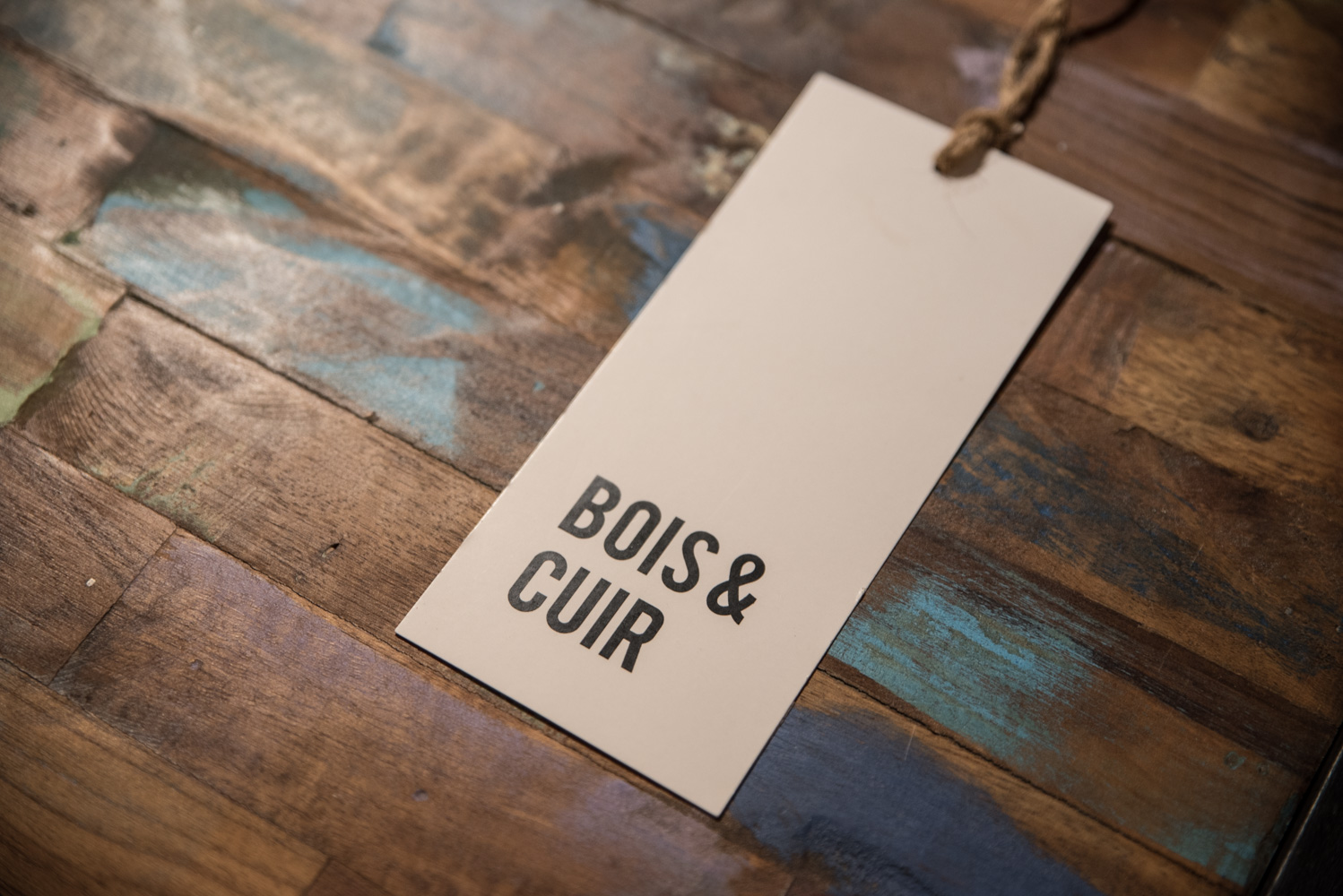 Ouverture de la chic et lumineuse boutique Bois & Cuir à Westmount
