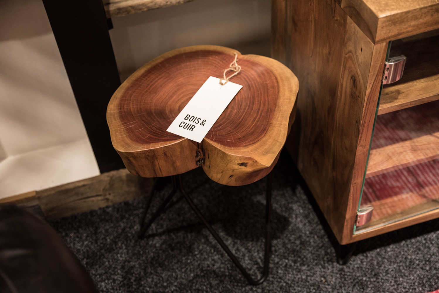 Ouverture de la chic et lumineuse boutique Bois & Cuir à Westmount