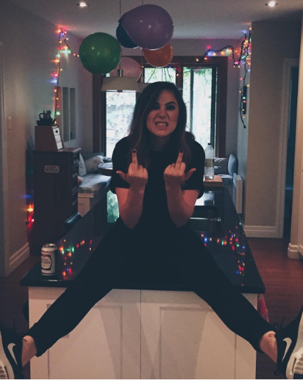 Simone Fortin, la jolie youtubeuse, animatrice et blogueuse [Girl Crush 103]