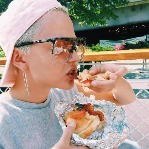 Vanessa Pilon, animatrice, féministe et amatrice de mode et design [Girl Crush 100]