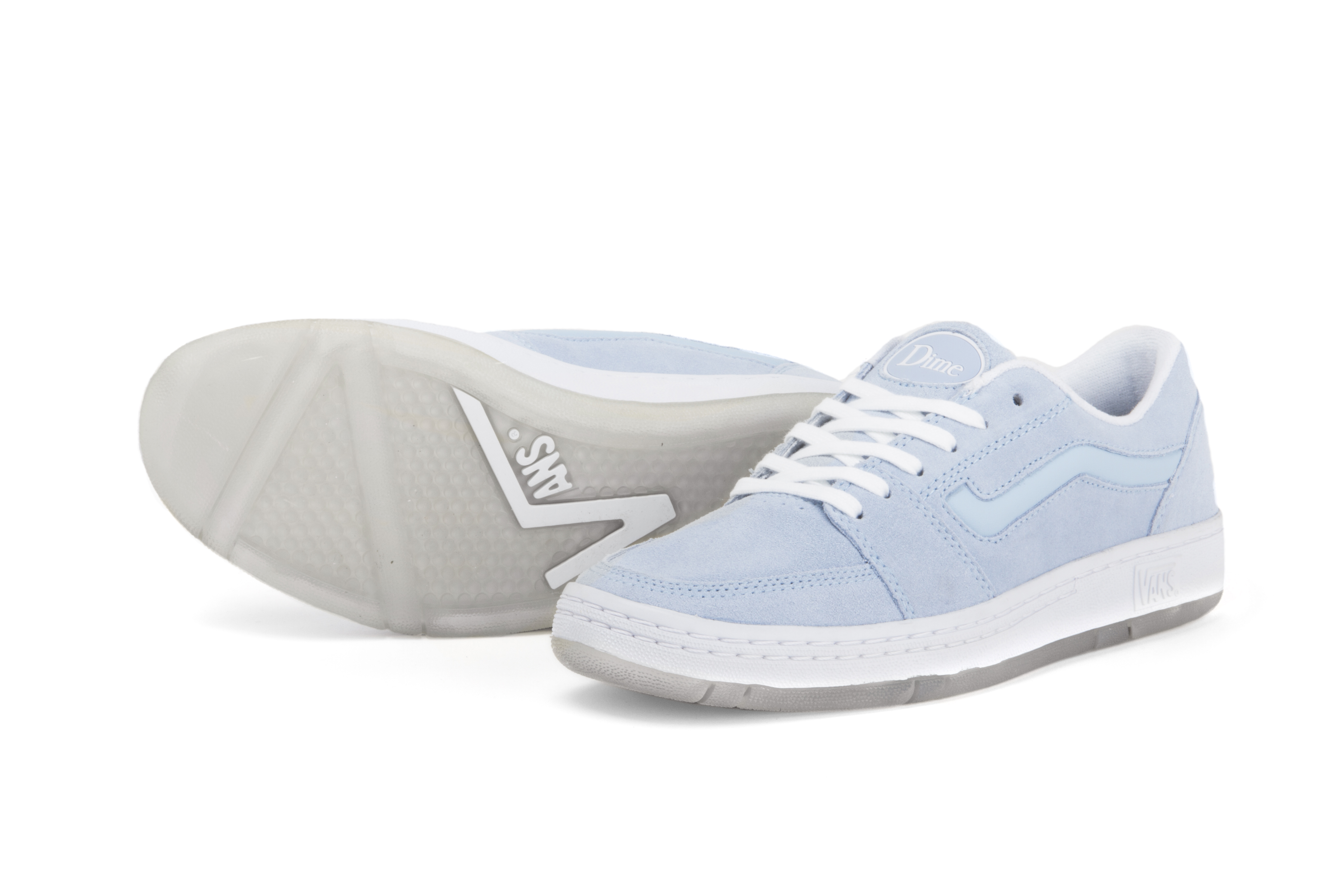 Dime lance trois souliers exclusifs avec Vans et ouvre un pop-up shop!