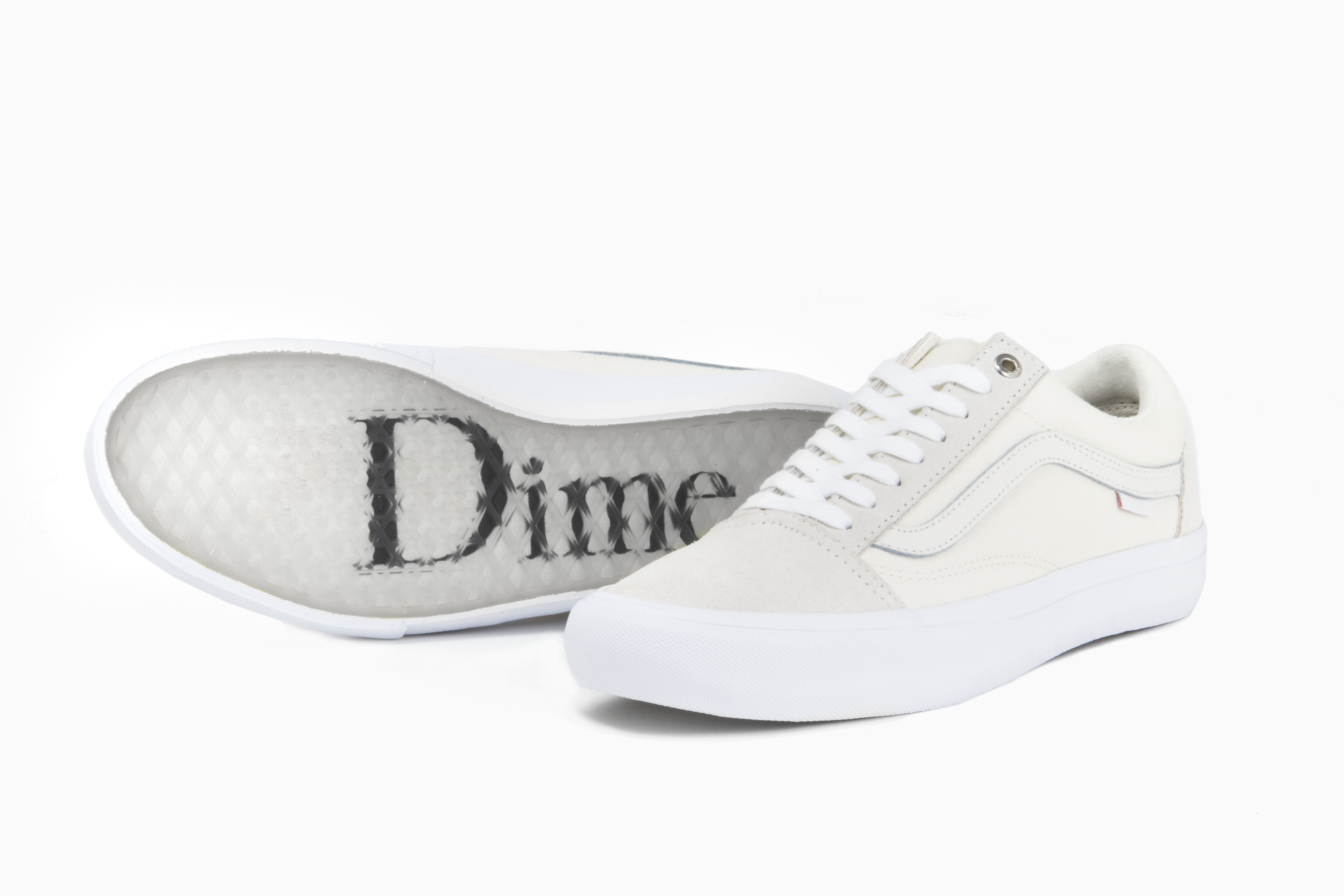Dime lance trois souliers exclusifs avec Vans et ouvre un pop-up shop!