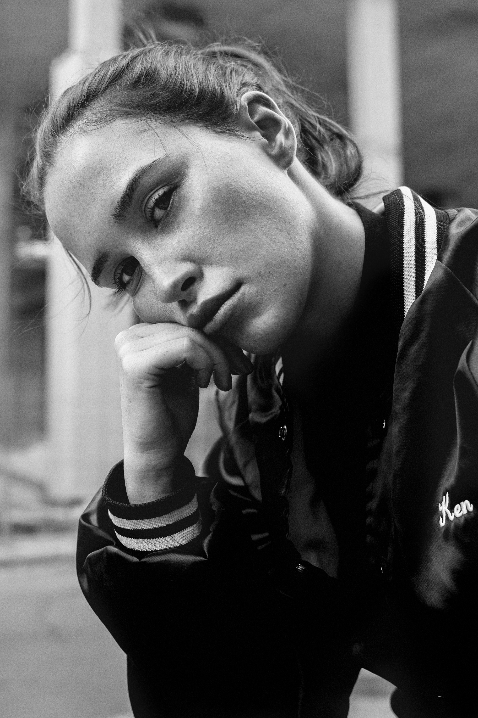 La mannequin Jeanne Cournoyer dans l'objectif lumineux de Kevin Millet [Girl Crush 108]