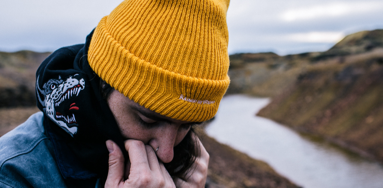 Streetwear et underground maîtres mots de la nouvelle collection de Raised By Wolves