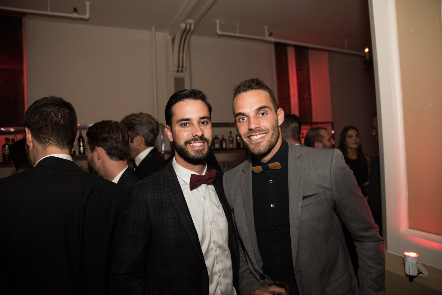 Ton Barbier au Bal Let's Bond 2016, voyez les plus beaux looks [Photos]