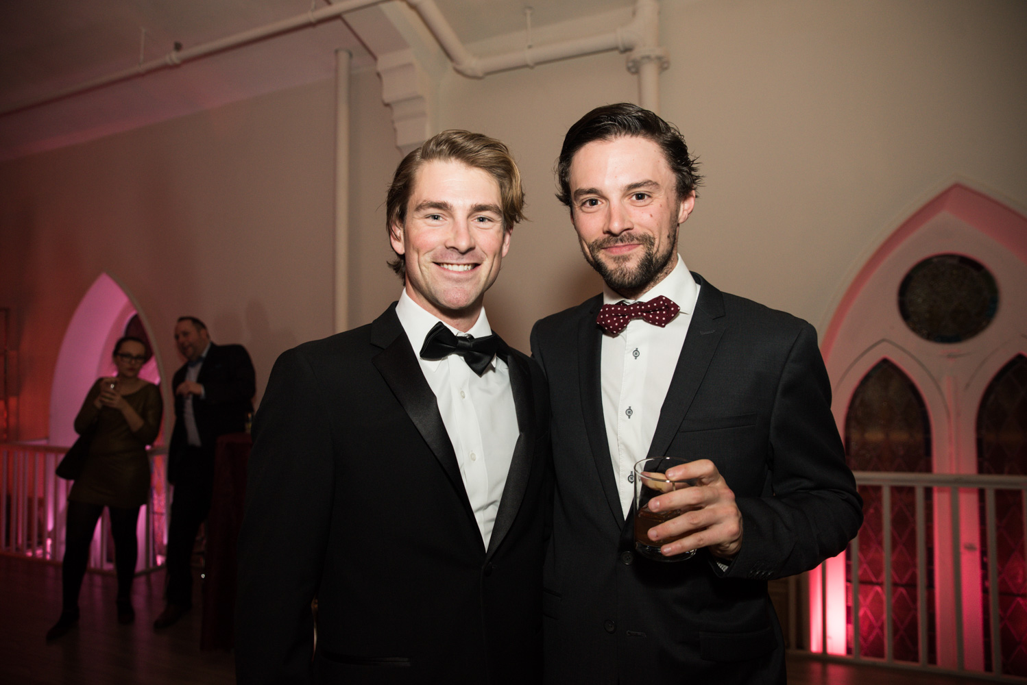 Ton Barbier au Bal Let's Bond 2016, voyez les plus beaux looks [Photos]