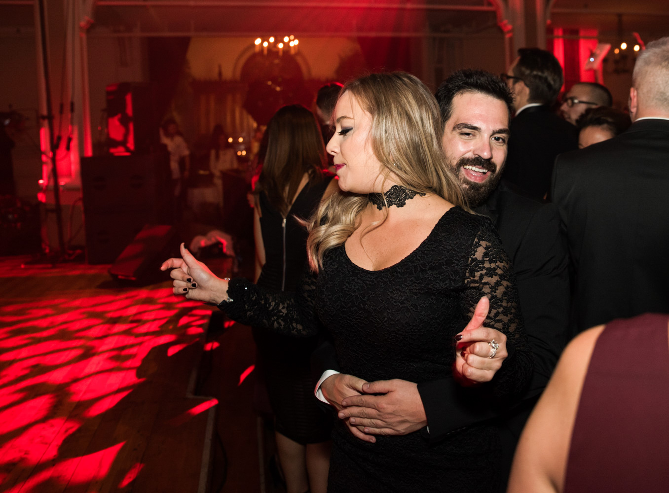 Ton Barbier au Bal Let's Bond 2016, voyez les plus beaux looks [Photos]
