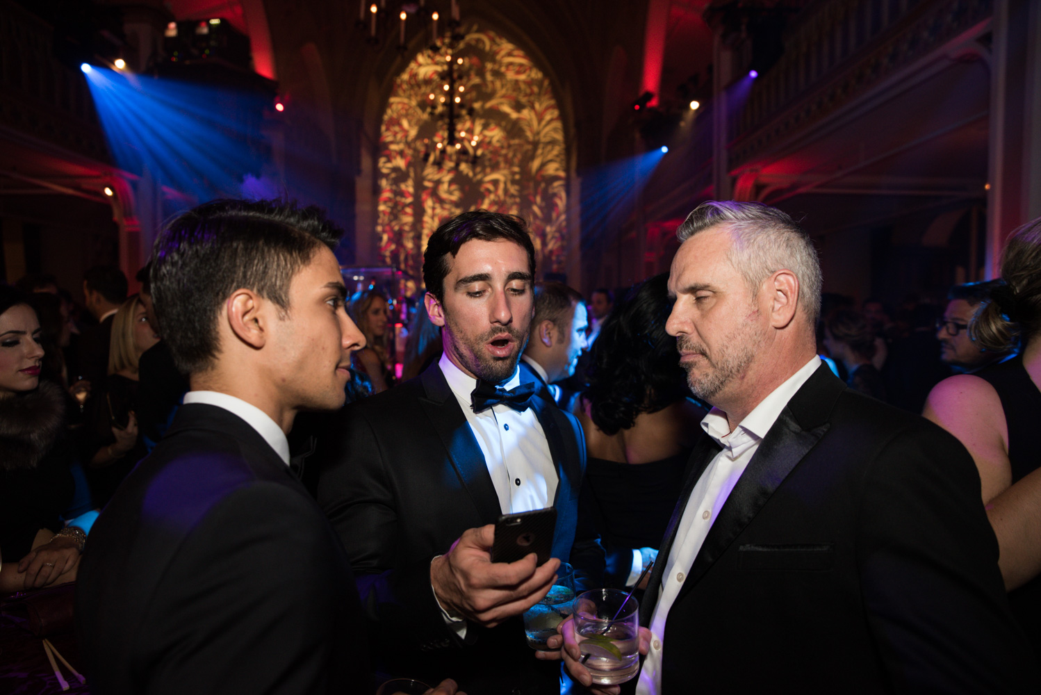 Ton Barbier au Bal Let's Bond 2016, voyez les plus beaux looks [Photos]