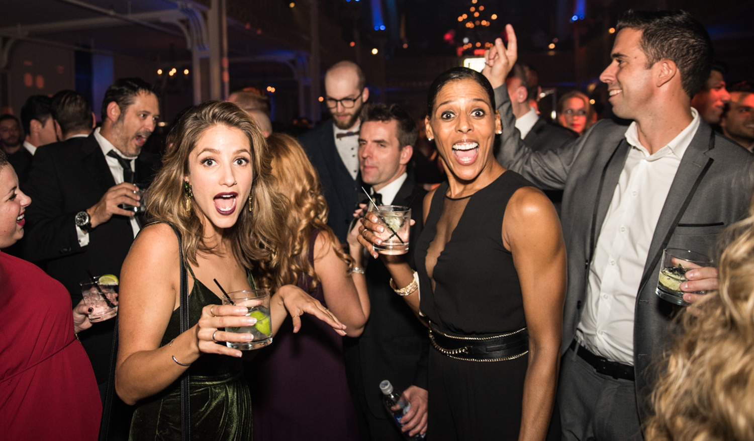 Ton Barbier au Bal Let's Bond 2016, voyez les plus beaux looks [Photos]