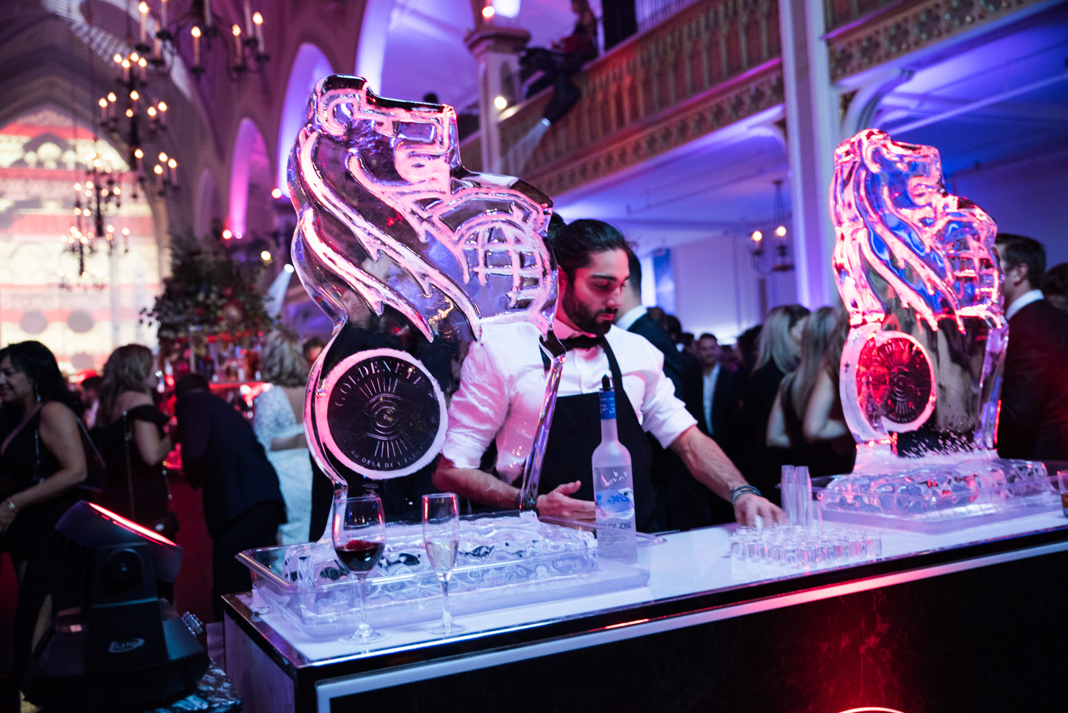 Ton Barbier au Bal Let's Bond 2016, voyez les plus beaux looks [Photos]