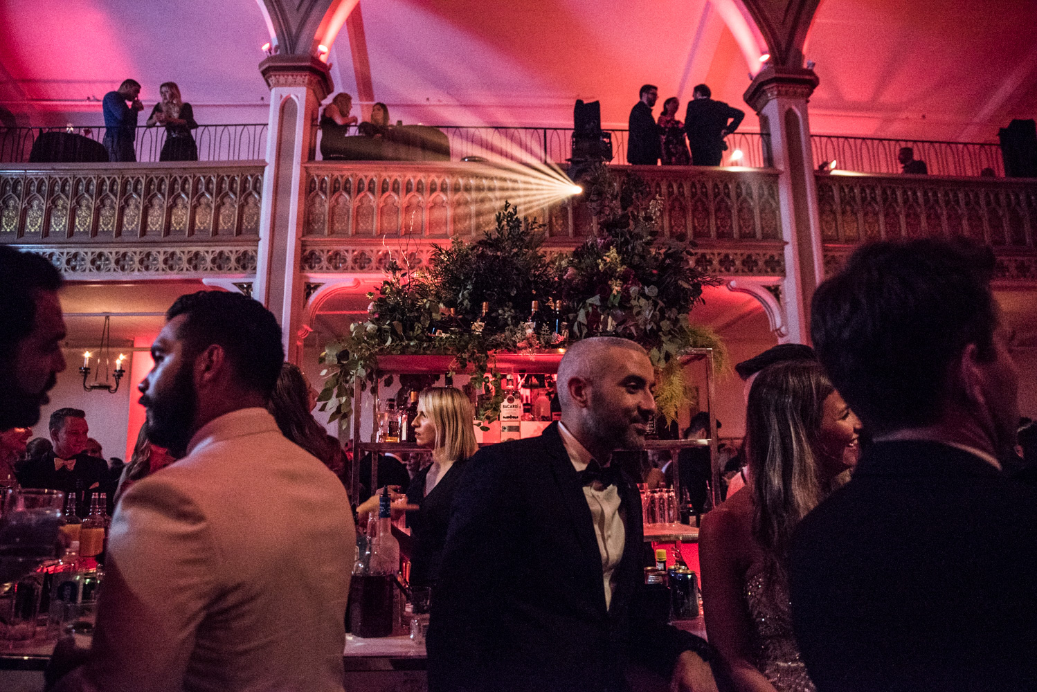 Ton Barbier au Bal Let's Bond 2016, voyez les plus beaux looks [Photos]