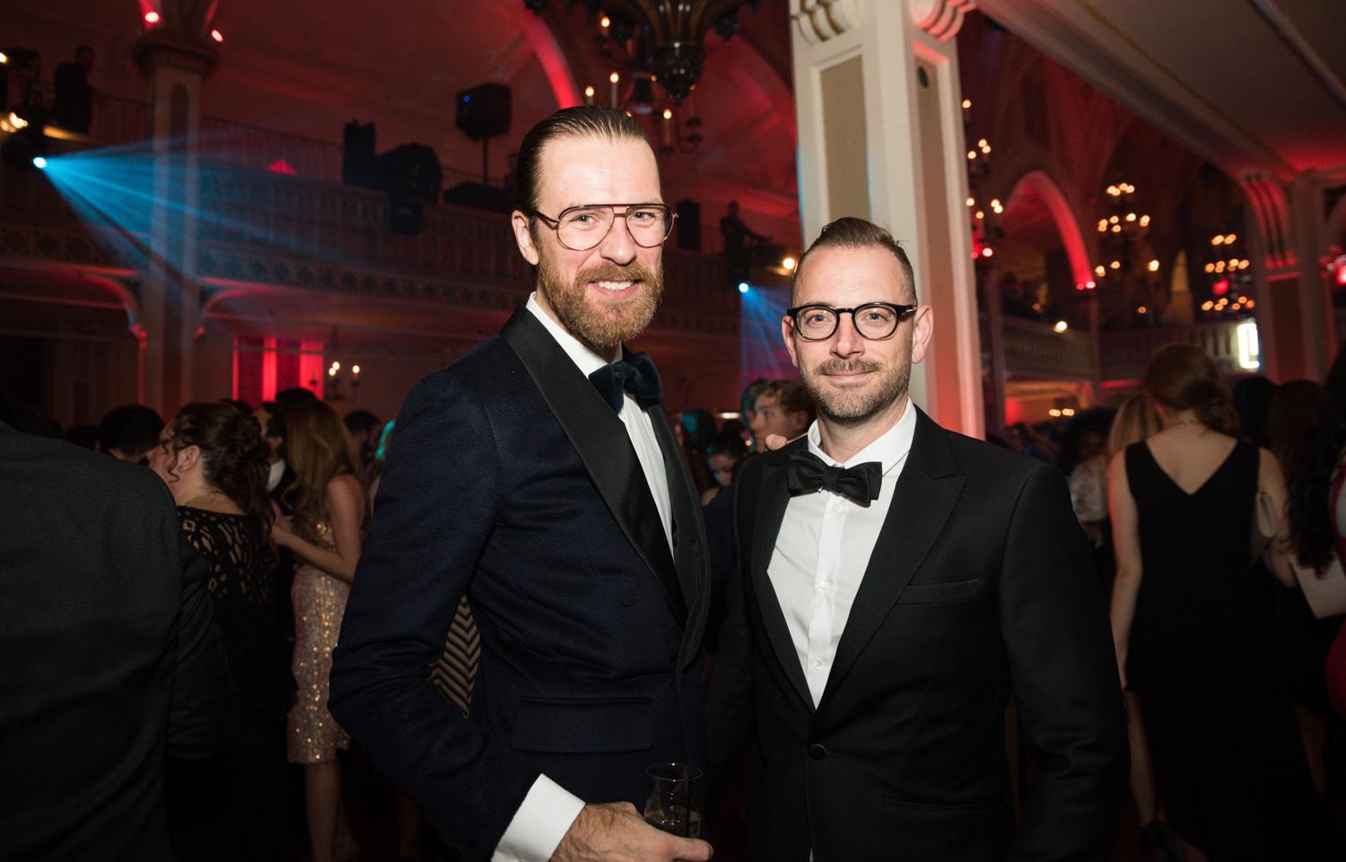 Ton Barbier au Bal Let&rsquo;s Bond 2016, voyez les plus beaux looks [Photos]