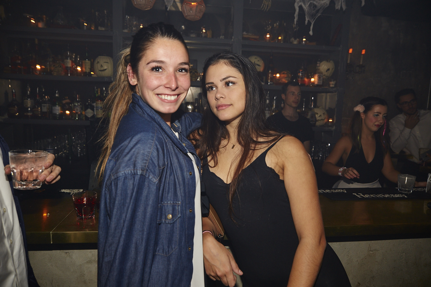 L'Halloween sexy et chaud de l'École Privée ! [Photos]