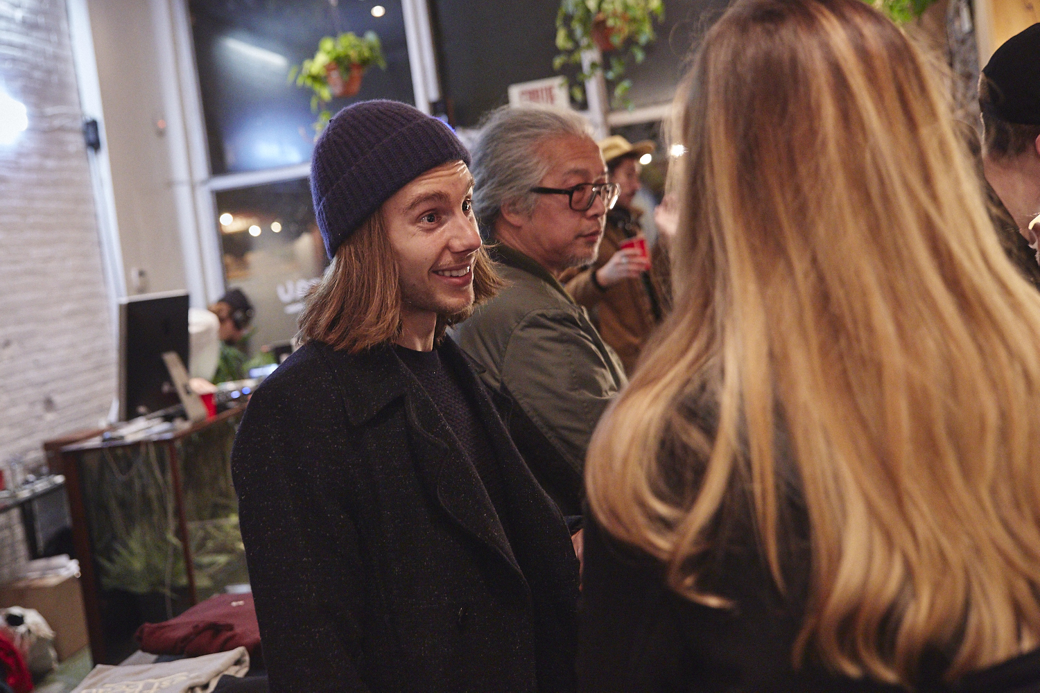 C'est Beau fête leur collection automne-hiver avec bière et barbier