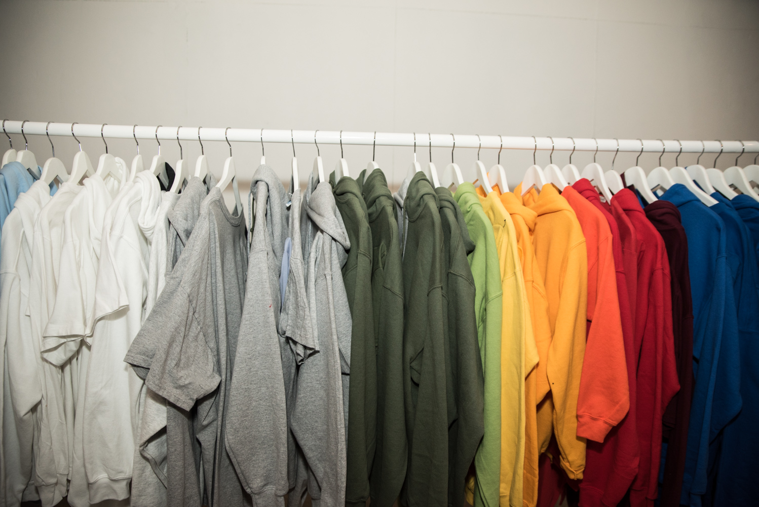 Bonvilain fête noël avec des marques locales lors d'un pop-up shop festif [Nos photos]