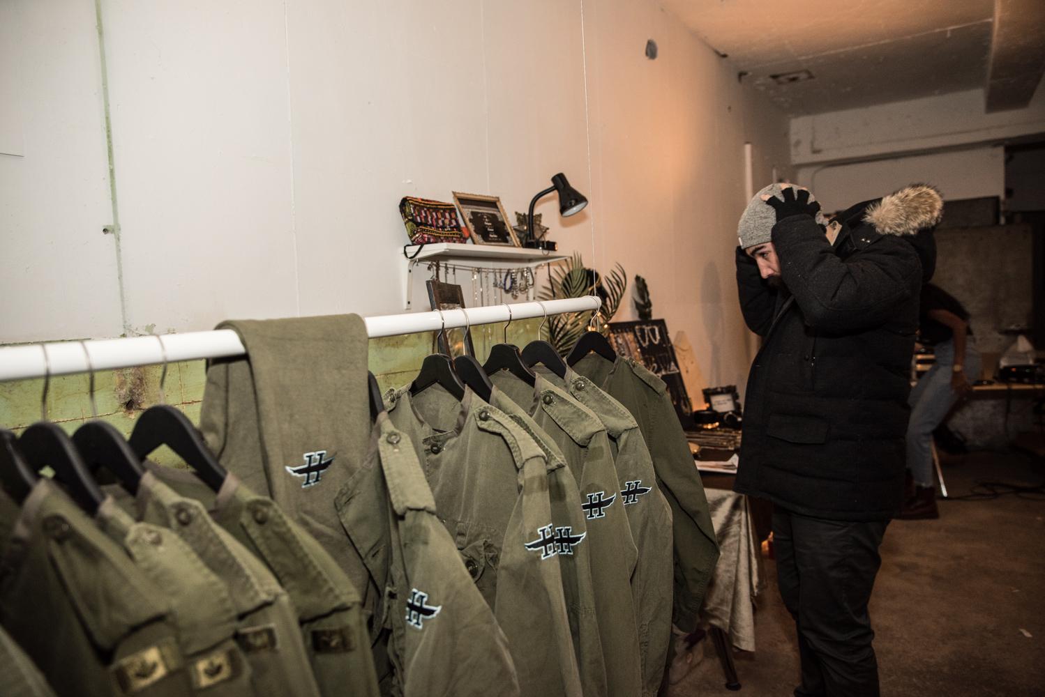 Bonvilain fête noël avec des marques locales lors d'un pop-up shop festif [Nos photos]