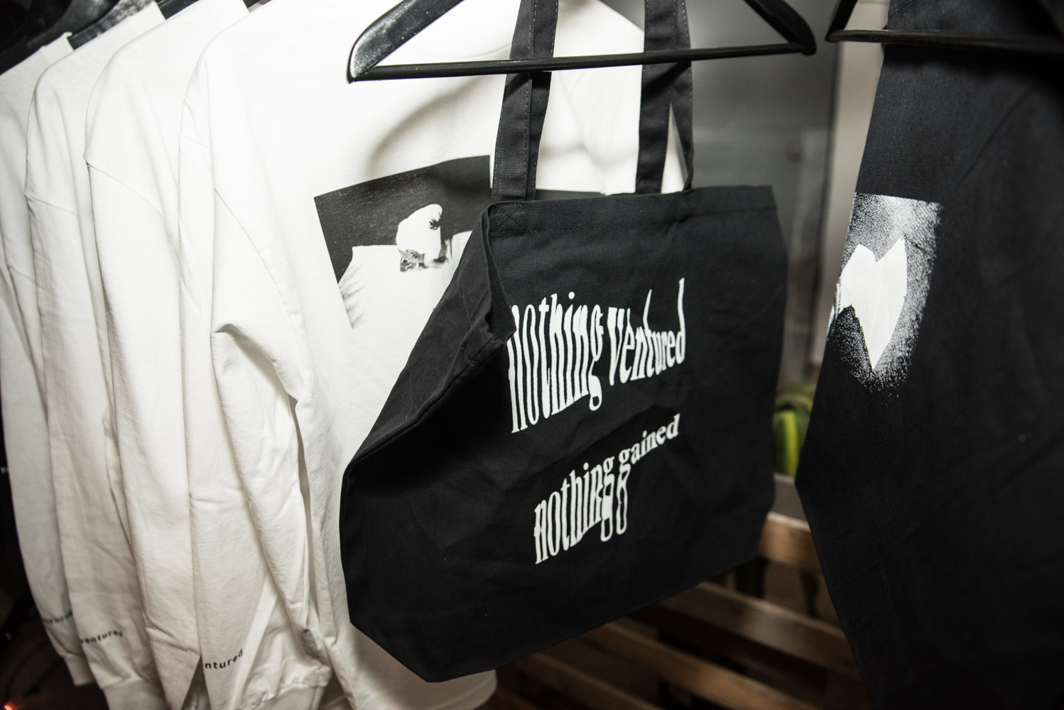 Bonvilain fête noël avec des marques locales lors d'un pop-up shop festif [Nos photos]