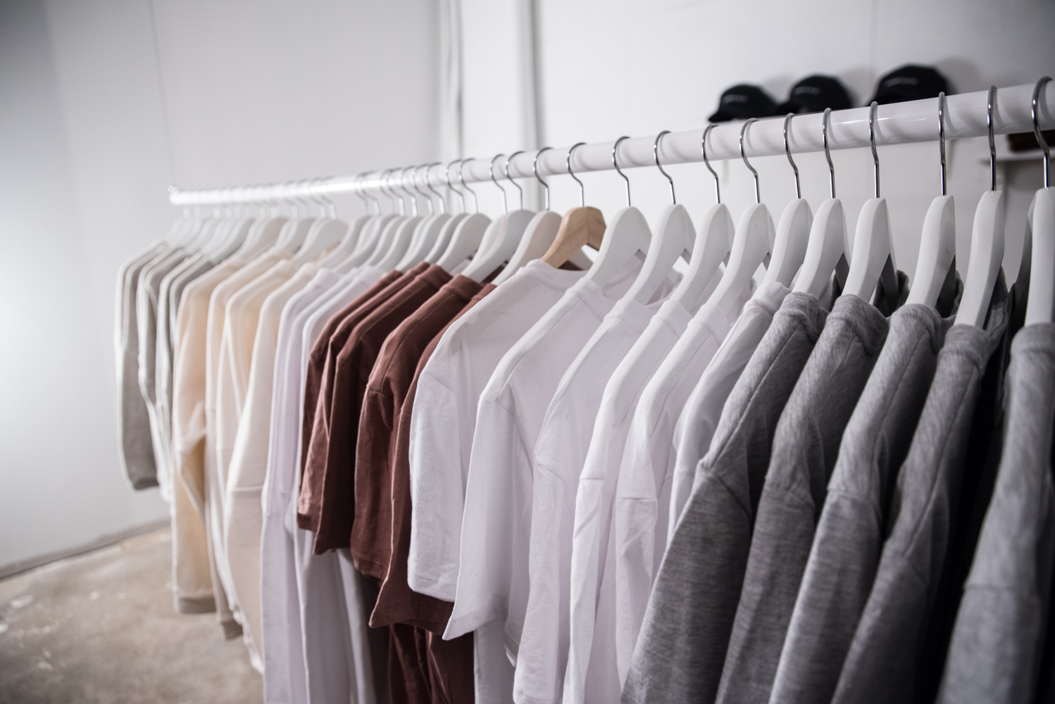 Bonvilain fête noël avec des marques locales lors d'un pop-up shop festif [Nos photos]