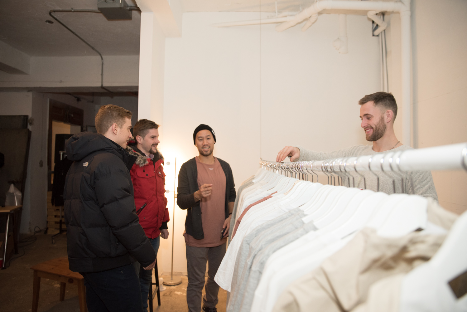 Bonvilain fête noël avec des marques locales lors d'un pop-up shop festif [Nos photos]