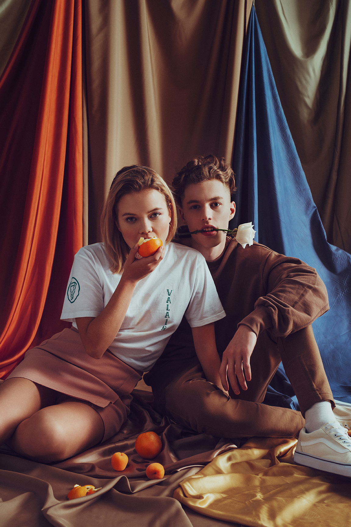 VALAIRE lance sa merch avec un lookbook pas mal chaud