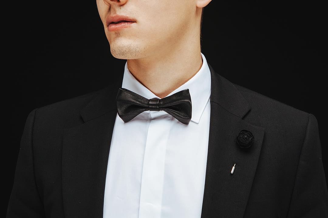 Soyez chic avec un nœud papillon et des boutons de manchette Maison Godefroi [Concours]