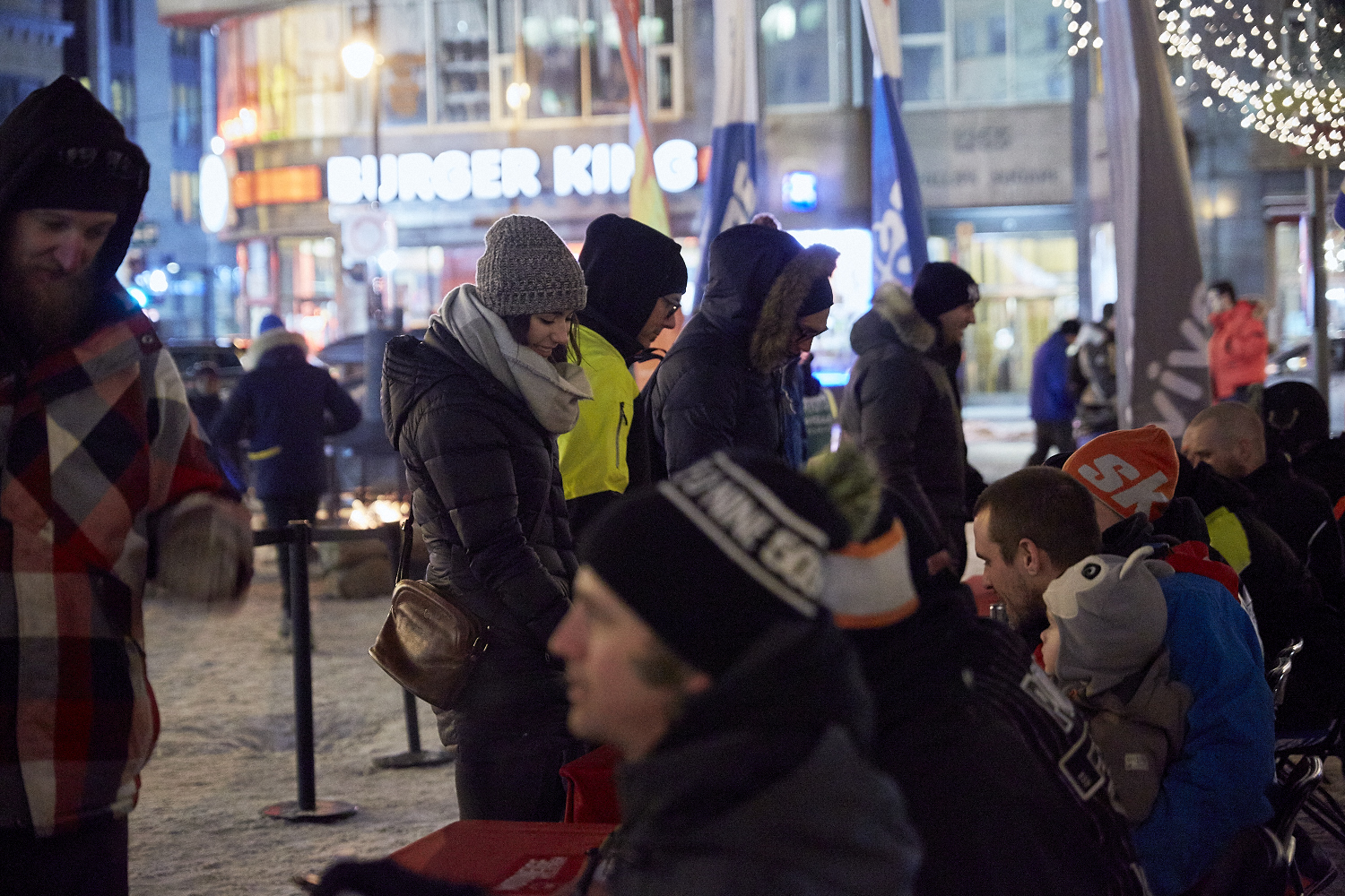 Voyez la compétition de motoneige MTL Xtrem en plein Centre-Ville!