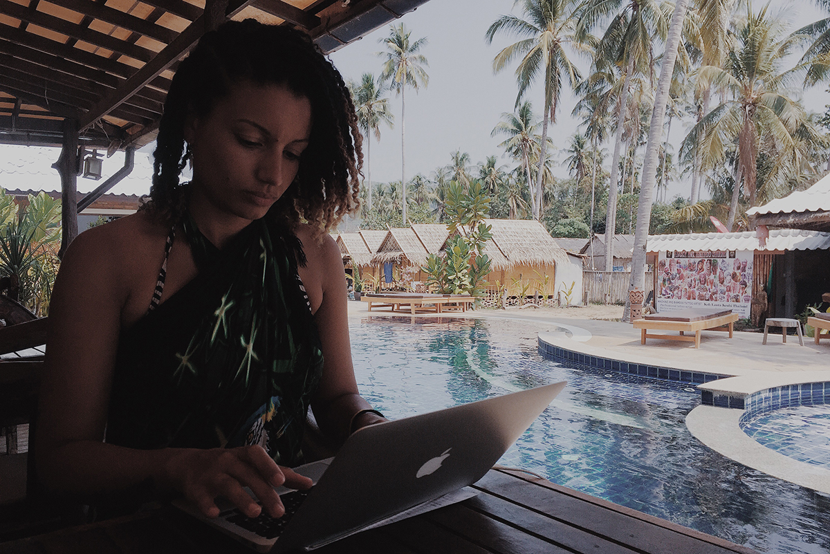 Jessica Valoise, le parcours d'une artiste passionnée et libre [Girl Crush 126]