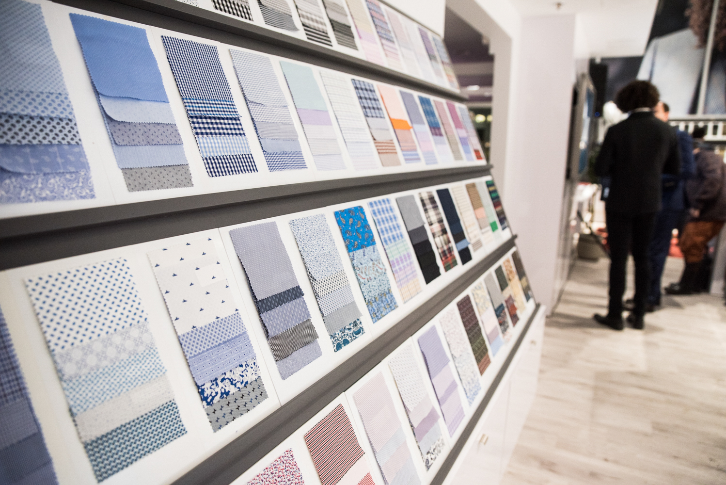 Surmesur ré-ouvre leur boutique pour homme en grand!