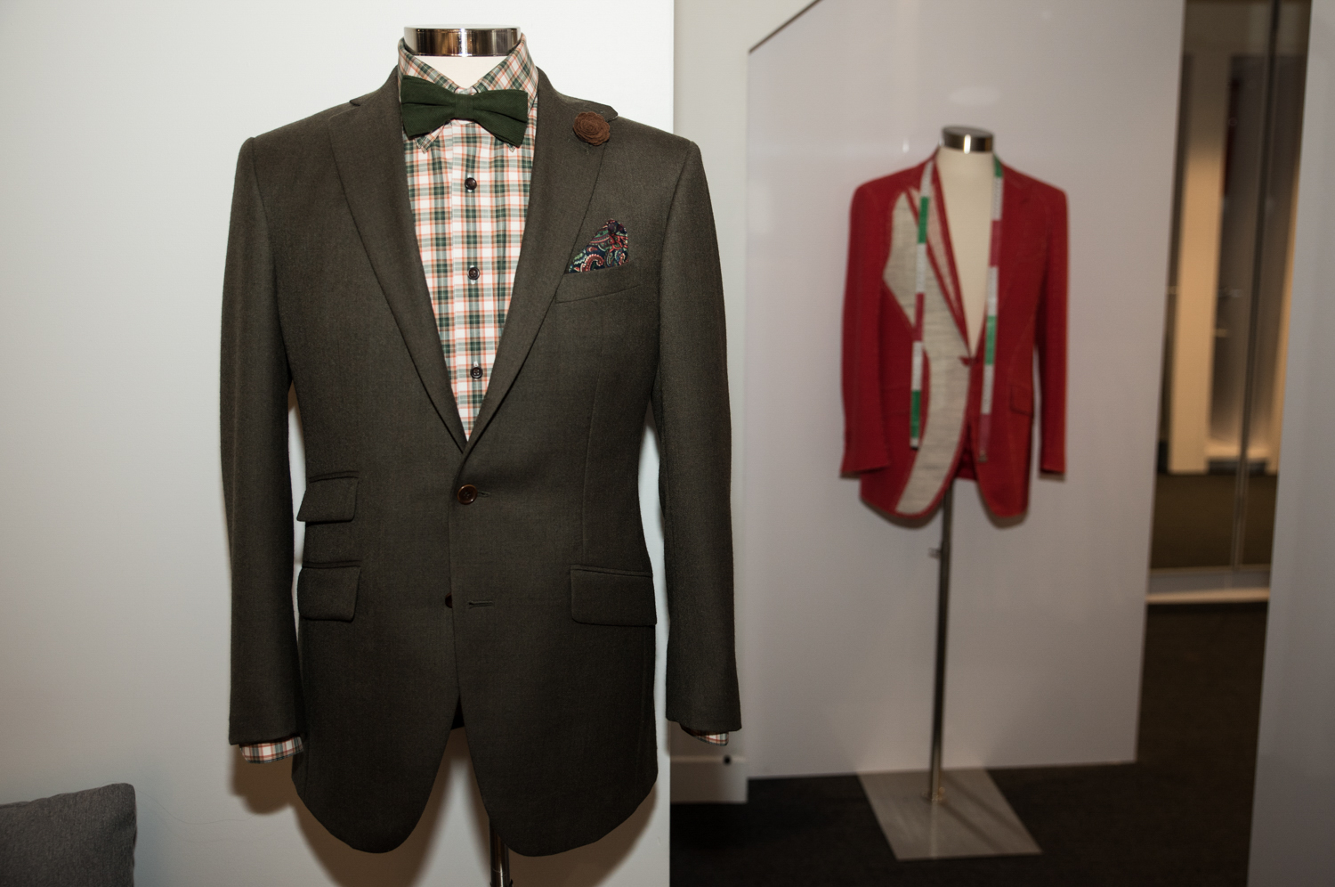 Surmesur ré-ouvre leur boutique pour homme en grand!