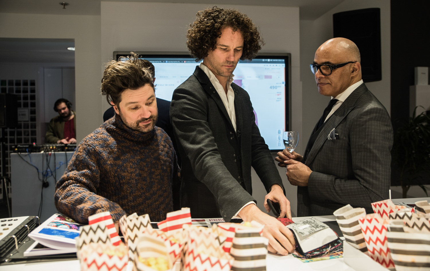 Surmesur ré-ouvre leur boutique pour homme en grand!