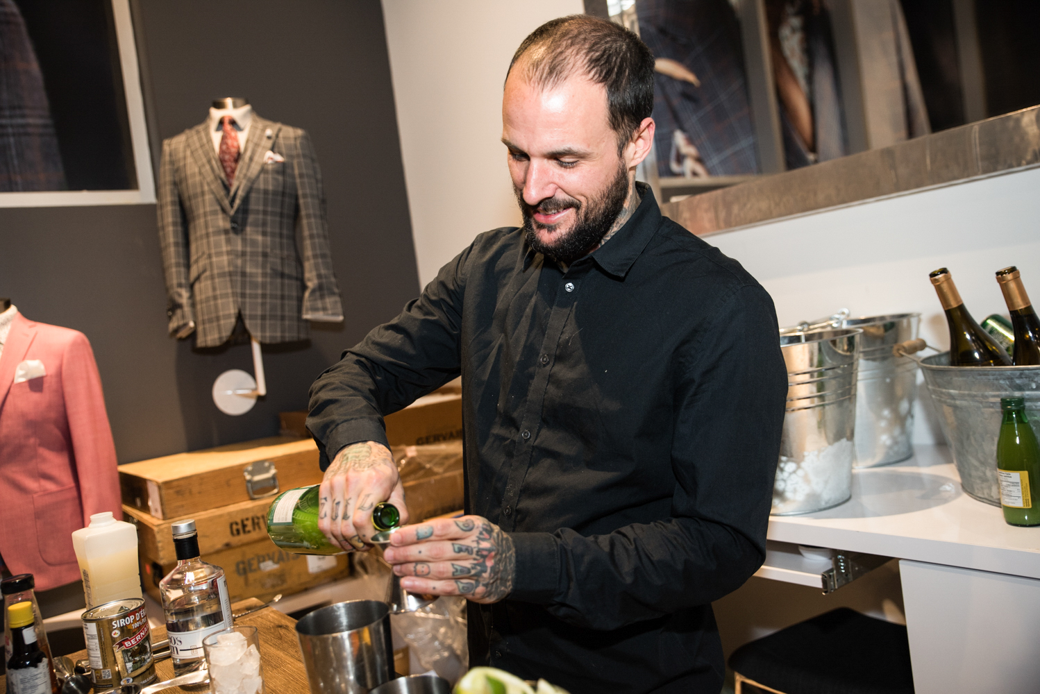 Surmesur ré-ouvre leur boutique pour homme en grand!