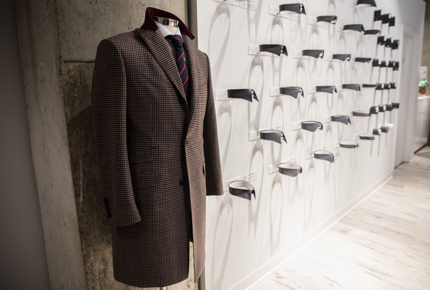 Surmesur ré-ouvre leur boutique pour homme en grand!