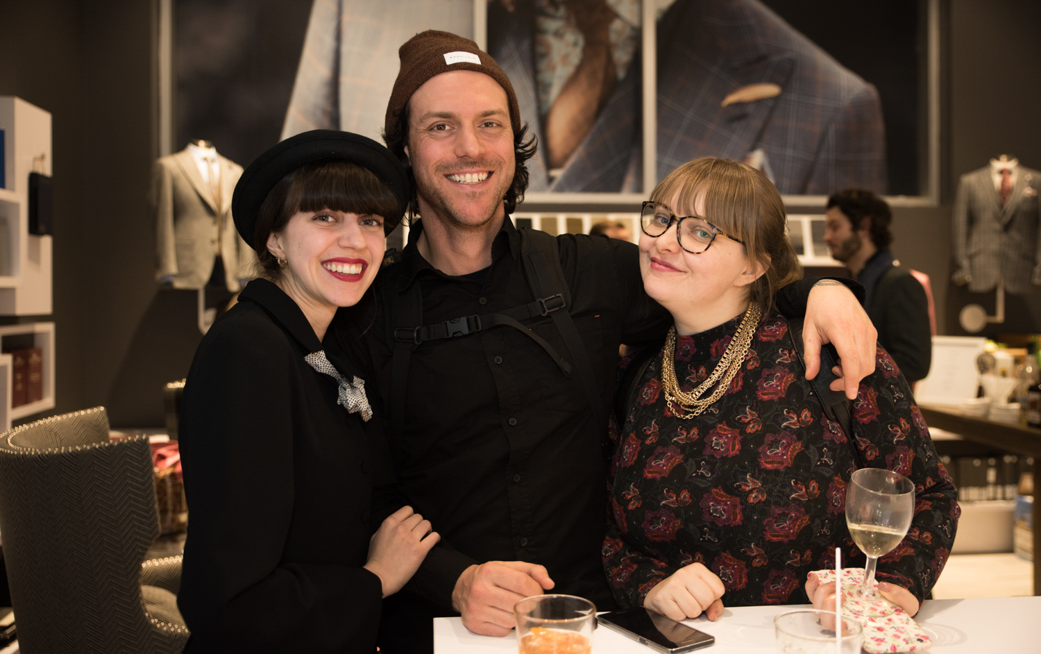 Surmesur ré-ouvre leur boutique pour homme en grand!
