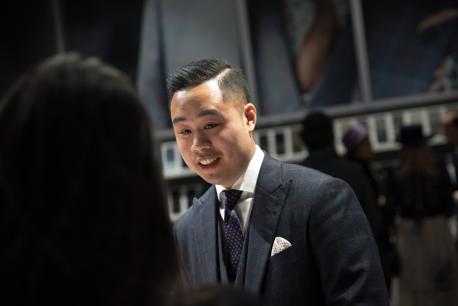 Surmesur ré-ouvre leur boutique pour homme en grand!