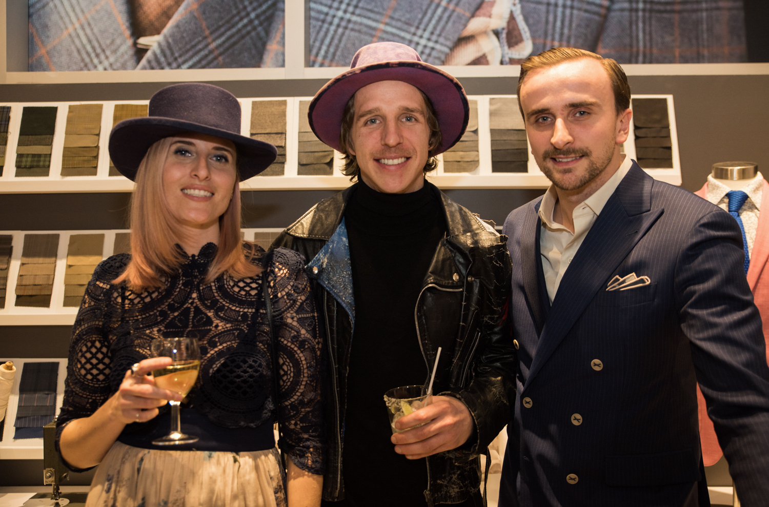 Surmesur ré-ouvre leur boutique pour homme en grand!