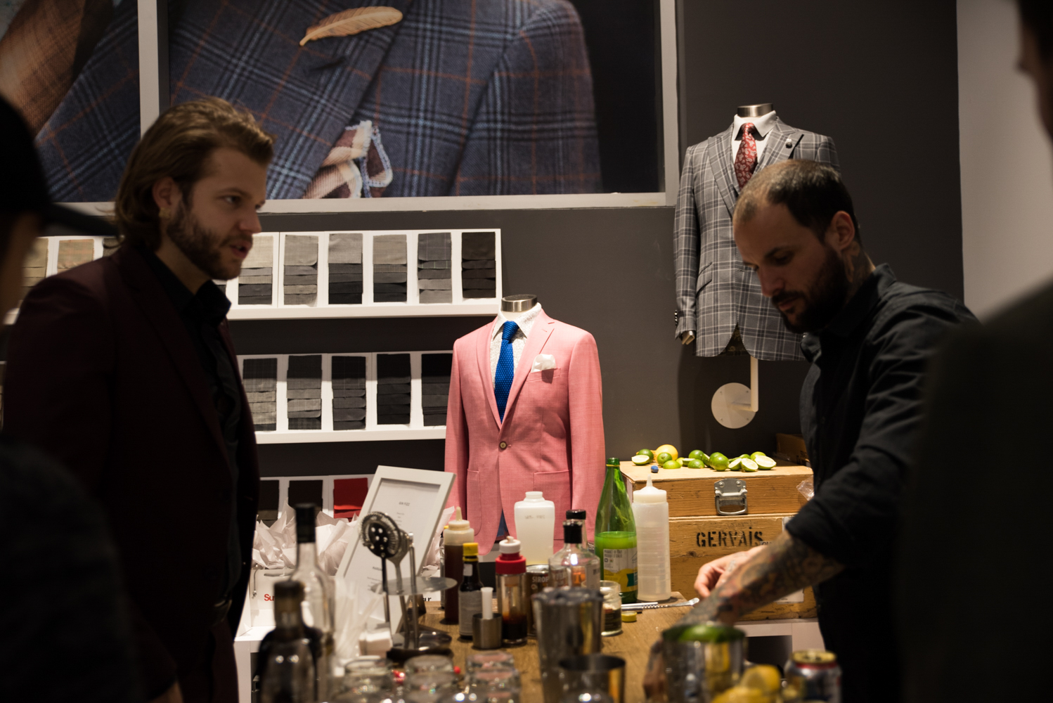 Surmesur ré-ouvre leur boutique pour homme en grand!