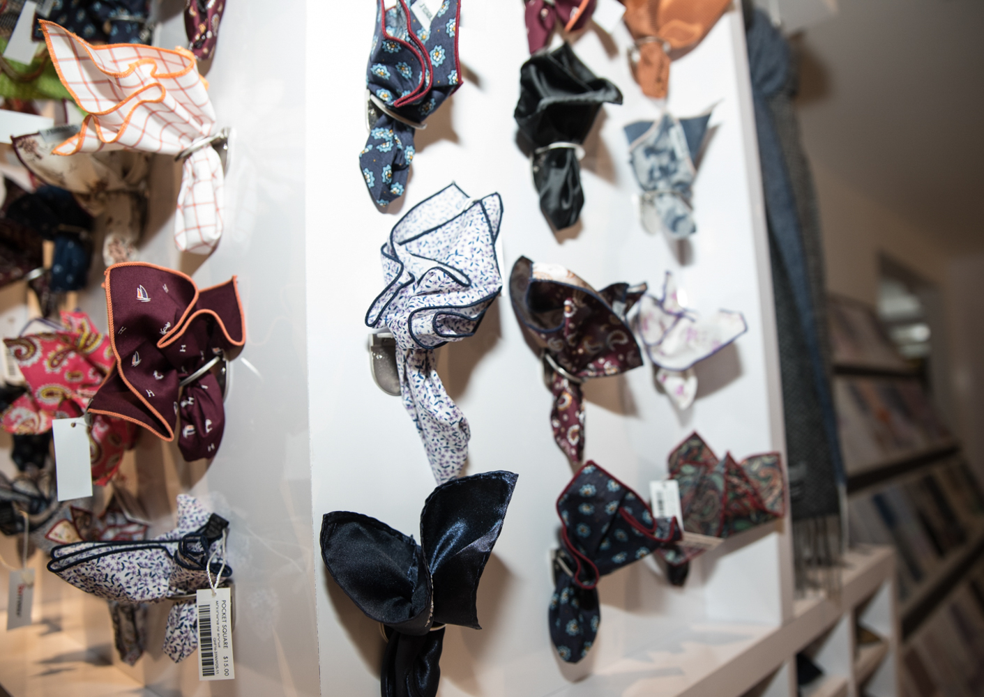 Surmesur ré-ouvre leur boutique pour homme en grand!