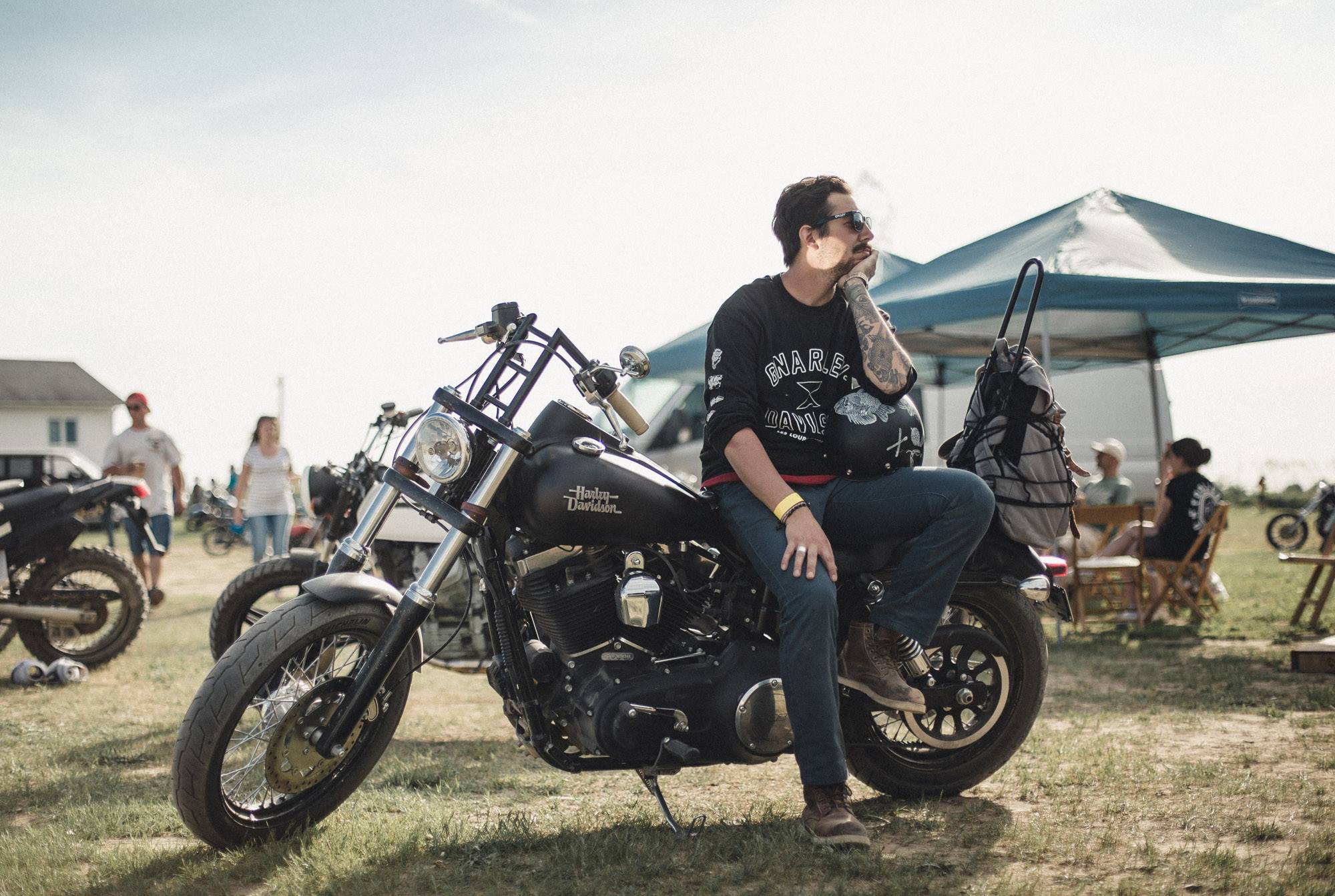 Ton Barbier s&rsquo;allie à ONELAND pour vous parler de motos!